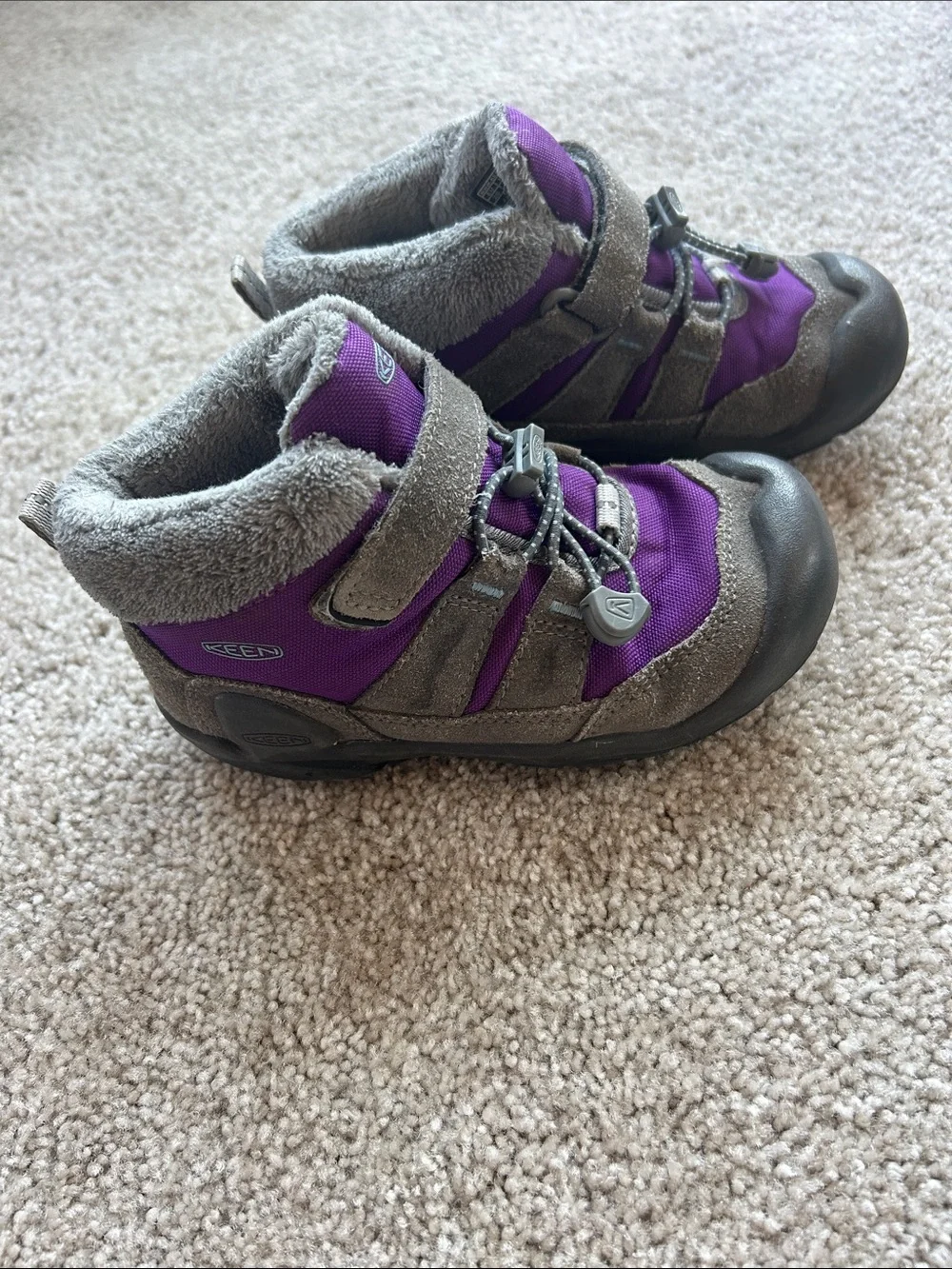 KEEN Kids Purple and Gray Winter Boots with Fur Collar